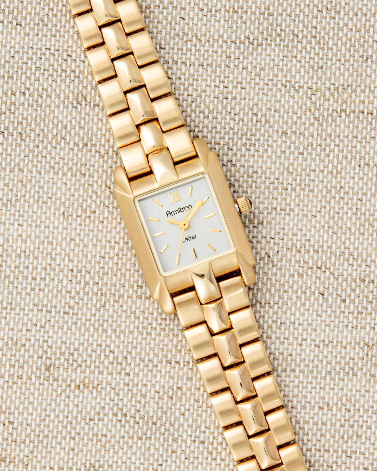 Vintage3521™ | Gold-tone-Women-Armitron