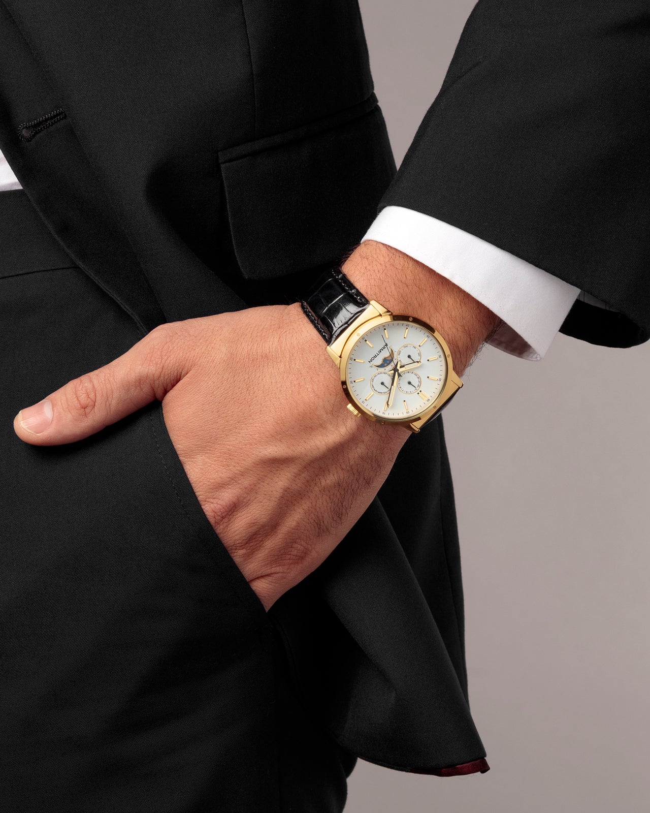 Heritage 48™ | 42mm, Black-Men-Armitron