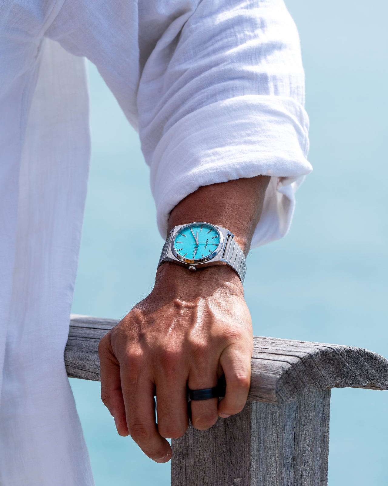 1975™ | 40mm, Aqua/Silver-Men-Armitron